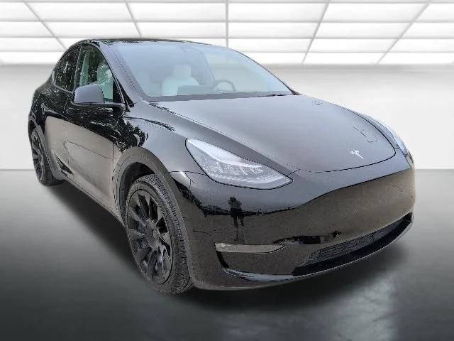 2021 Tesla Model Y Long Range Dual Motor All-Wheel Drive's photo