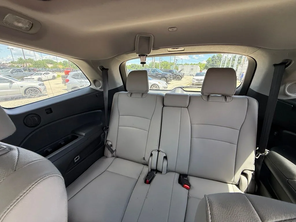 Used 2018 Blue Honda Elite image 25