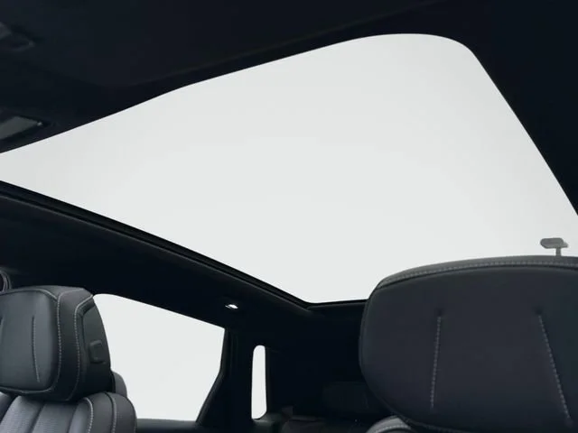 2025 Cadillac LYRIQ Sport 1 - Photo 15