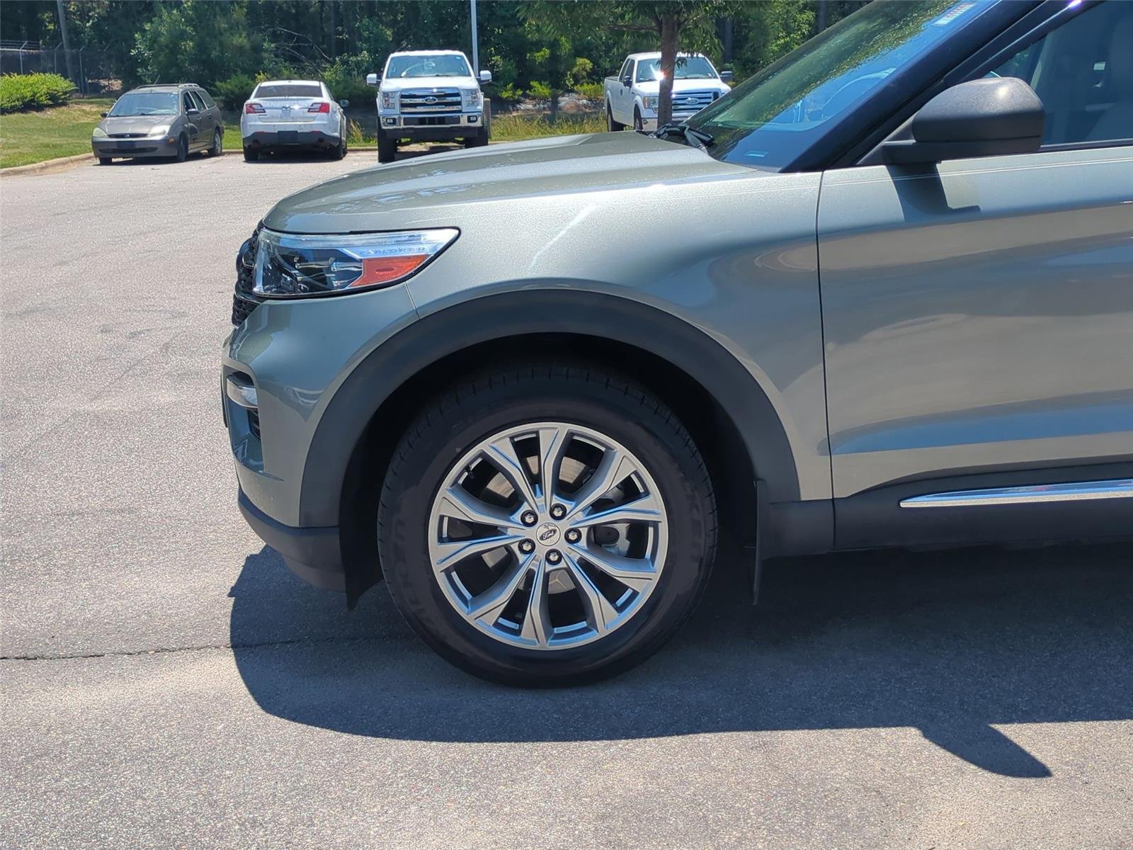 Used 2020 Silver Spruce Metallic Ford XLT image 10