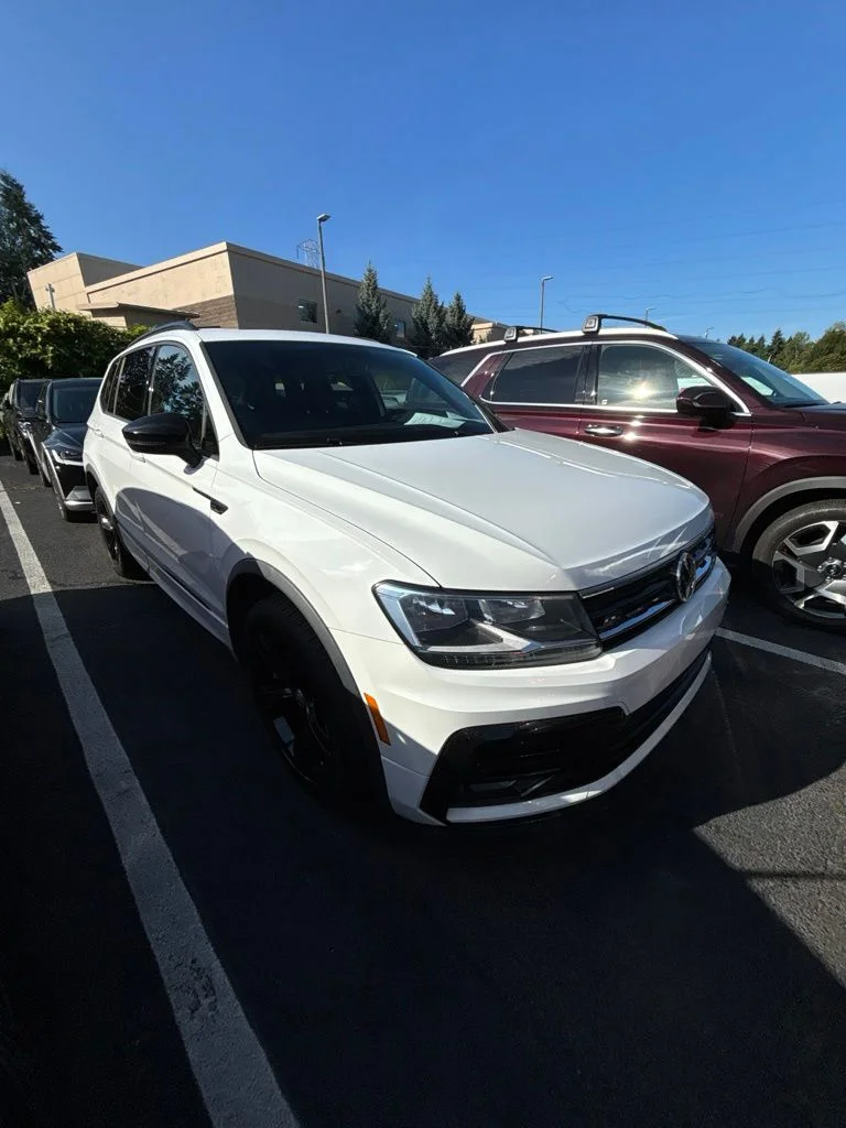Used 2019 White Volkswagen 2.0T SEL R-Line image 6