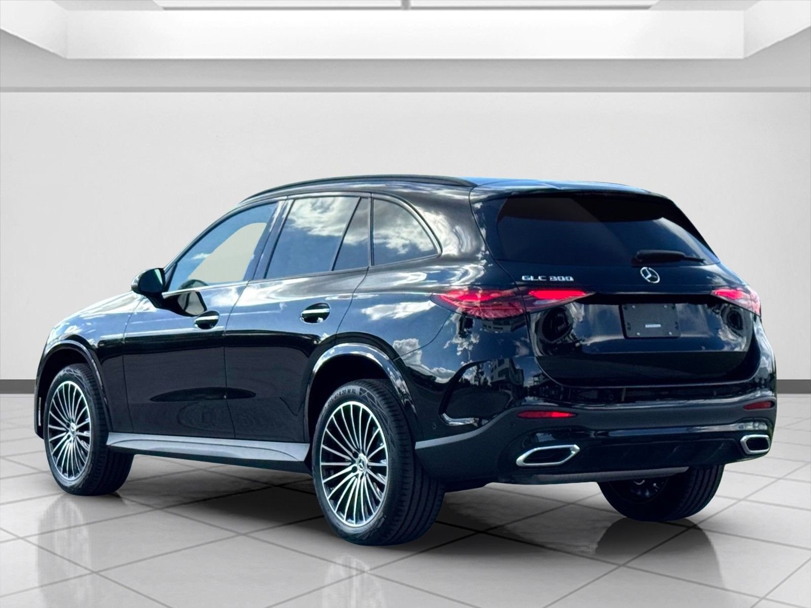 New 2026 Obsidian Black Metallic Mercedes-Benz GLC 300 image 4