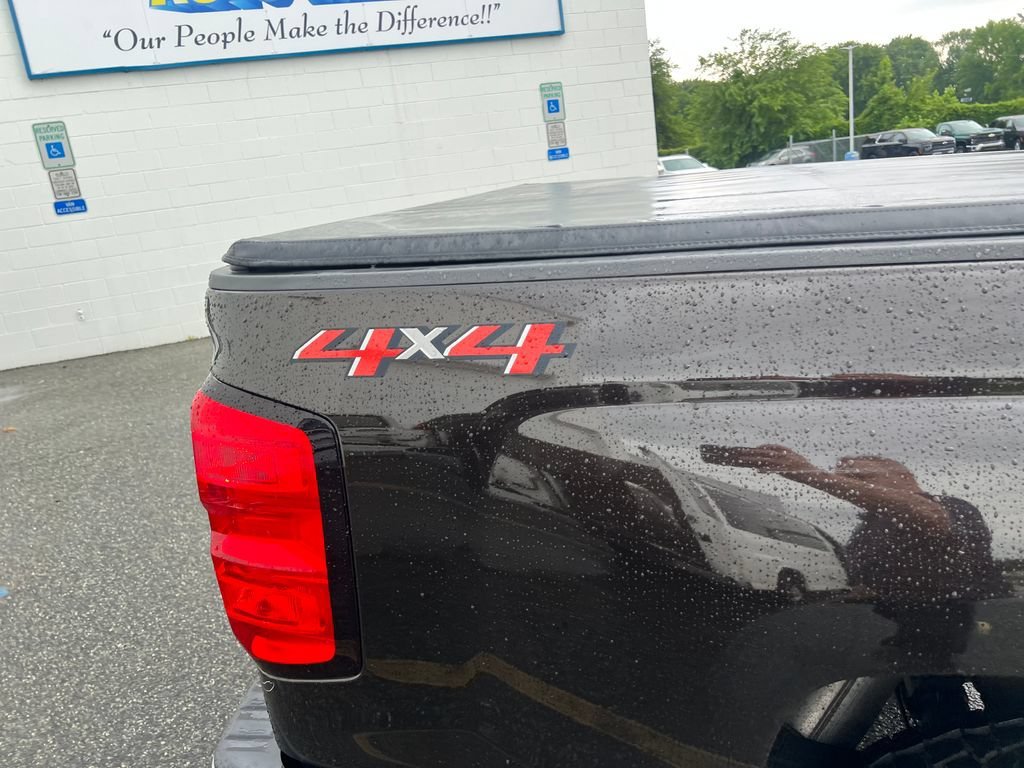 Certified Used 2018 HAVANA METALLIC Chevrolet LT image 4