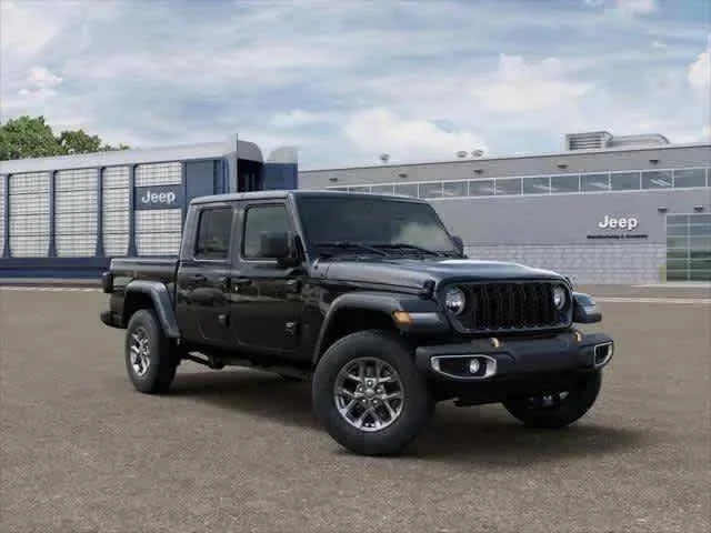 New 2026 Black Clear-Coat Exterior Paint Jeep 85th Anniversary Edition image 8