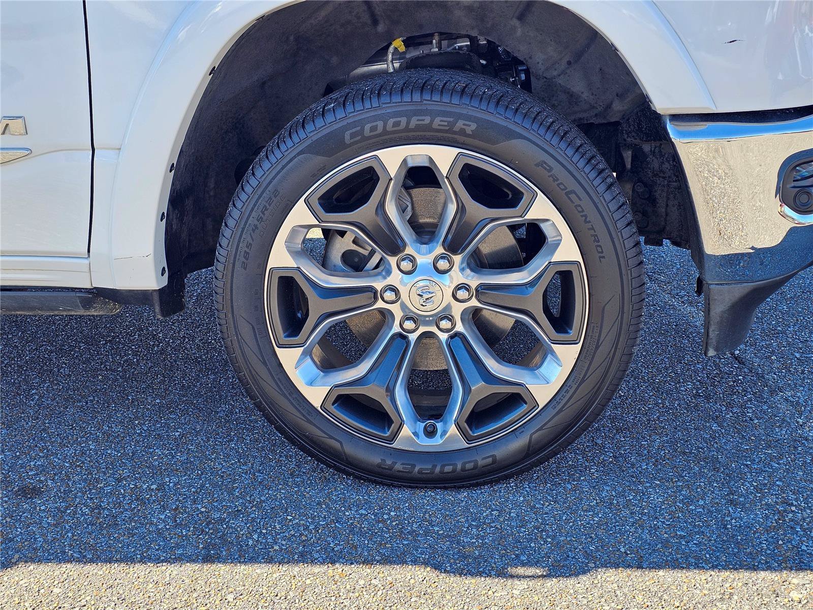 2022 RAM Ram 1500 Pickup Limited - Photo 6