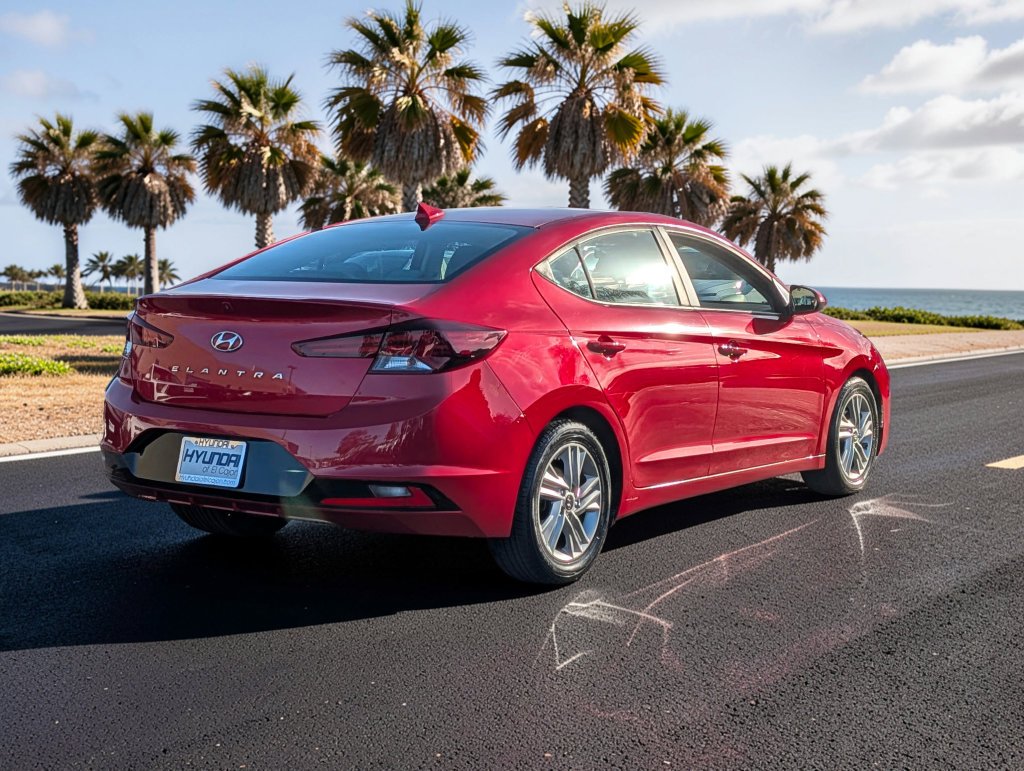 Used 2020 Red Hyundai Value Edition image 5
