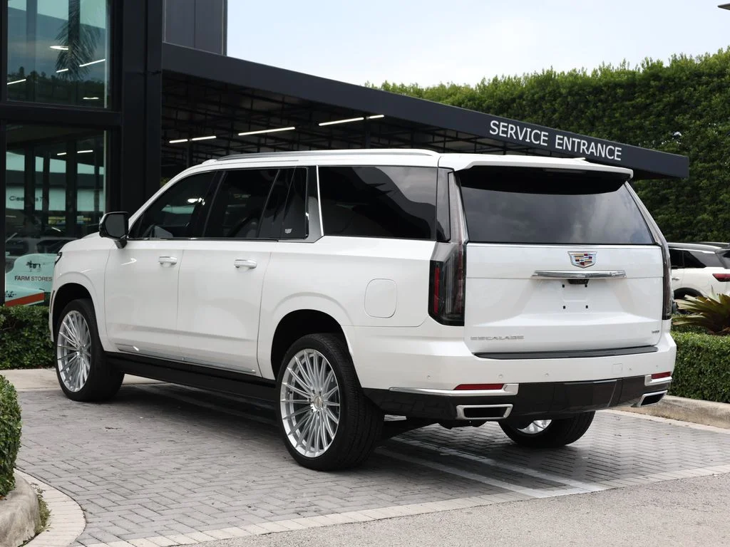 Used 2025 White Cadillac Premium image 6