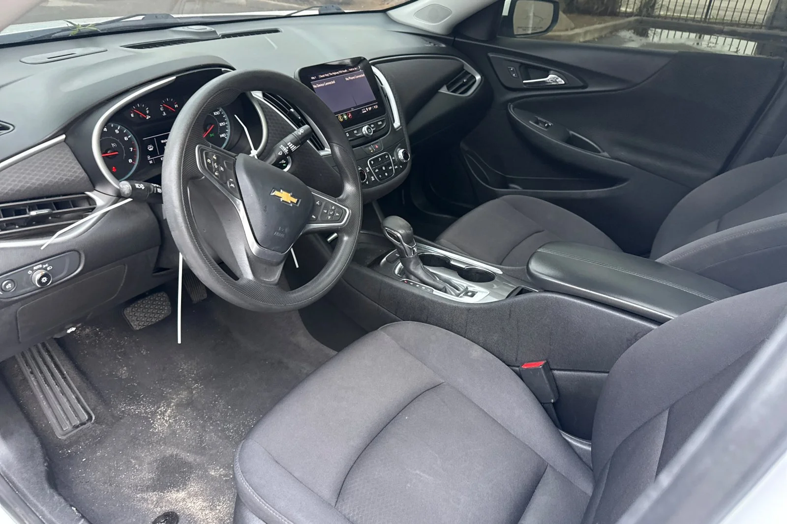 Used 2023 SUMMIT WHITE Chevrolet LT image 7