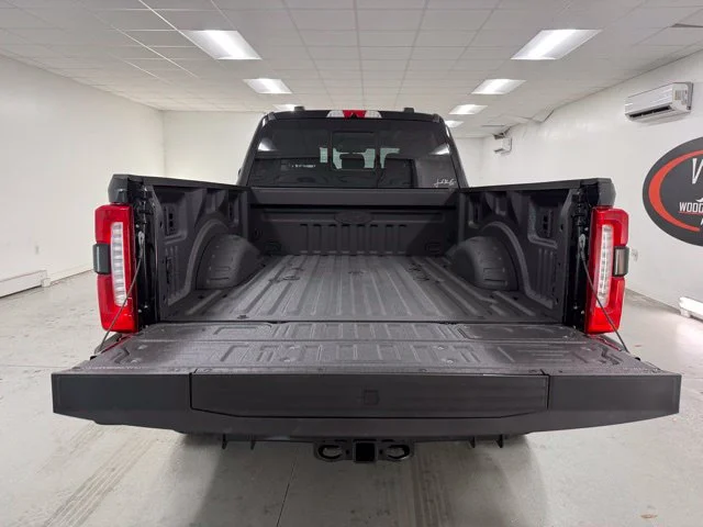 New 2026 Agate Black Metallic Ford F-250® Lariat® image 30