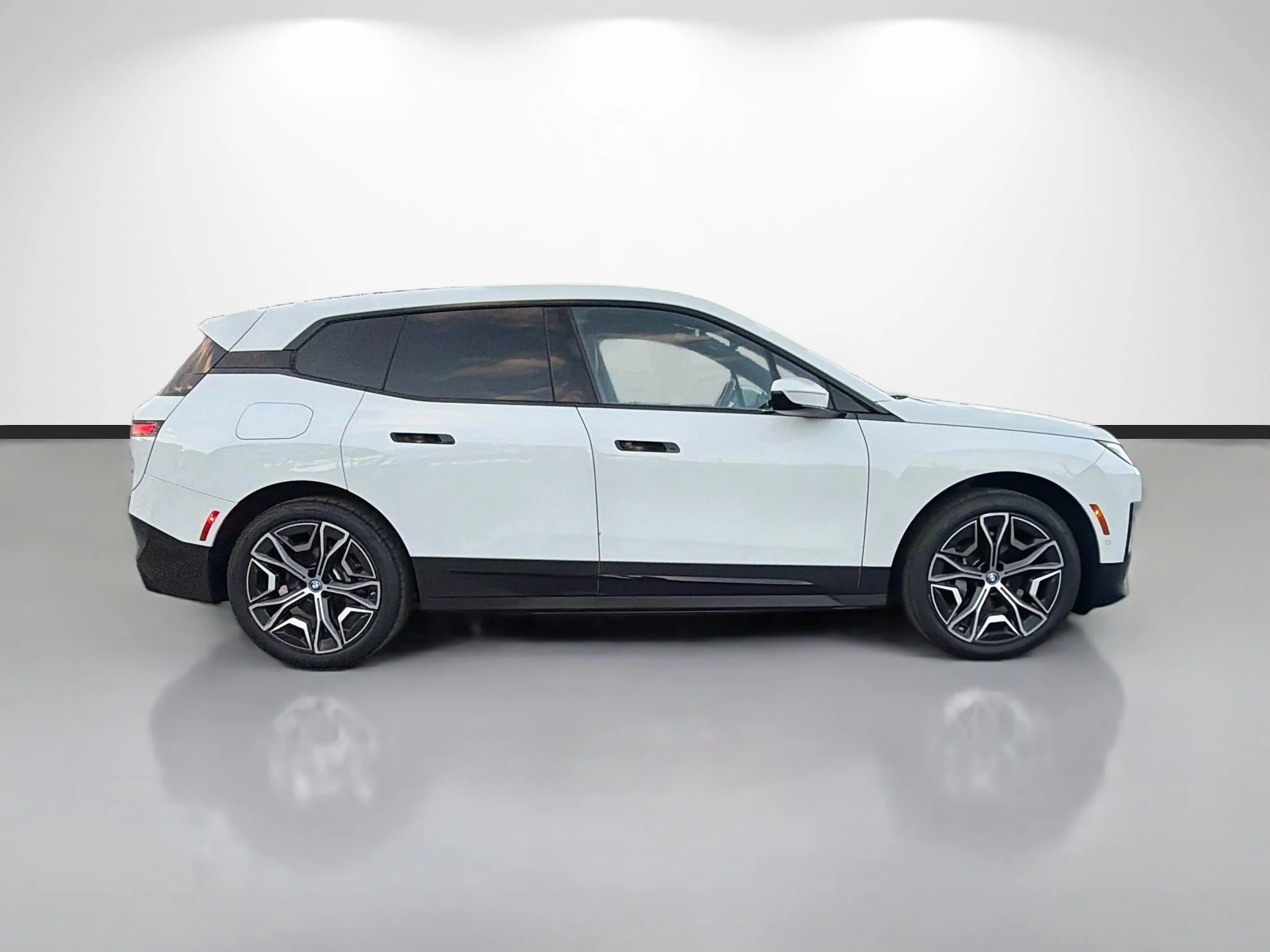 Used 2024 BMW iX Base with VIN WB523CF07RCP63648 for sale in Tampa, FL