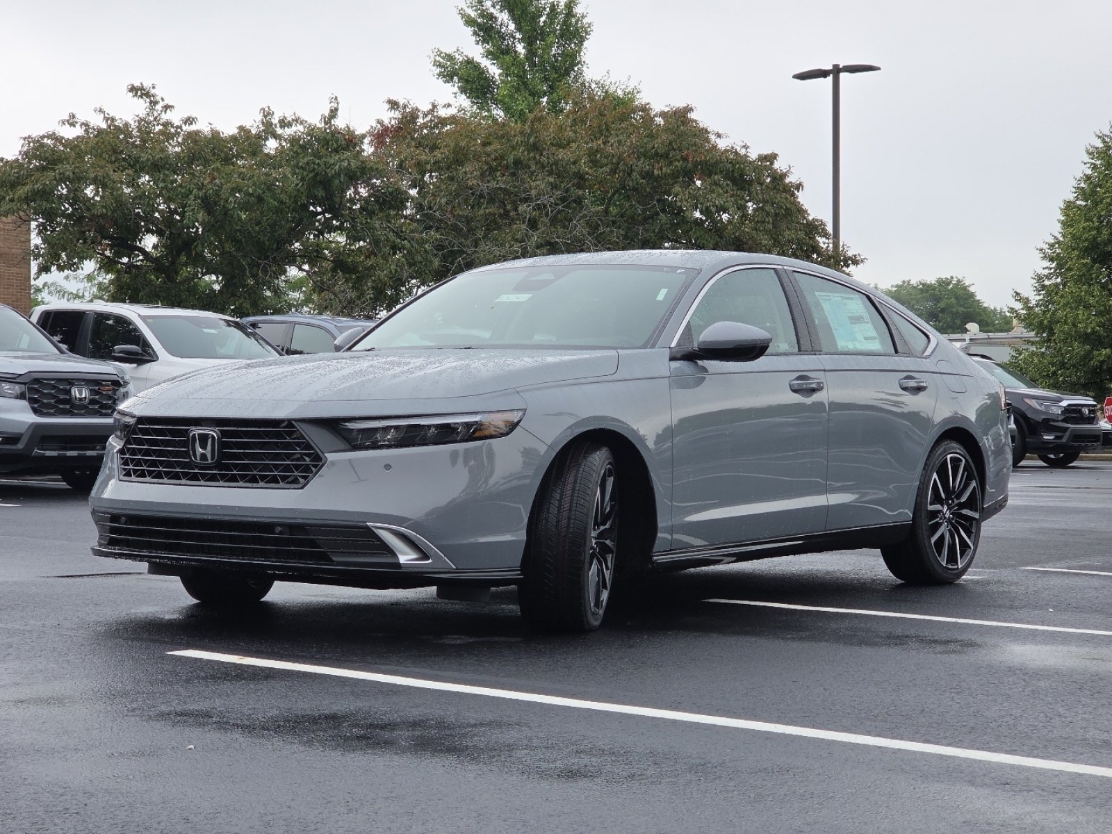 New 2026 Urban Gray Pearl Honda Touring image 19