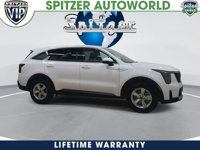 New 2026 Glacial White Pearl Kia LX image 2