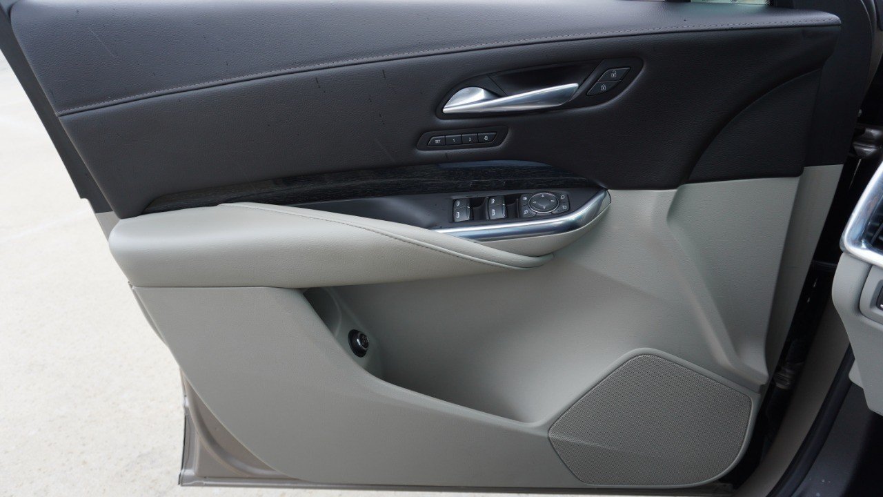 Used 2022 Beige Cadillac FWD Premium Luxury image 21