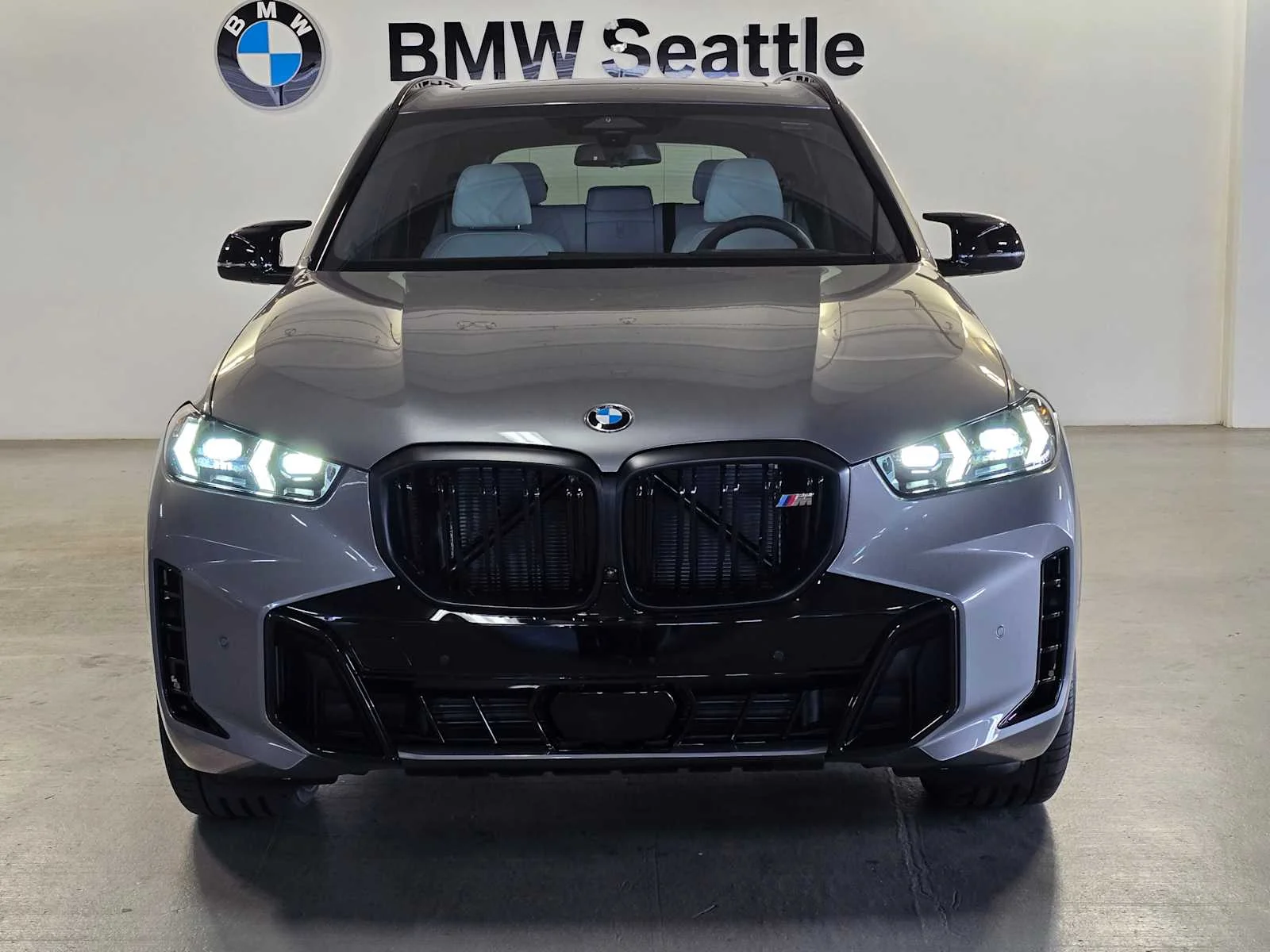 New 2026 Skyscraper Grey Metallic BMW M60i image 6