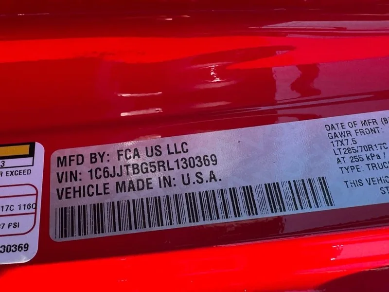 Used 2024 Firecracker Red Clearcoat Jeep Rubicon image 22