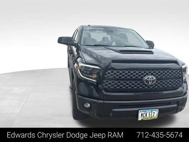 Used 2019 Black Toyota SR5 image 8