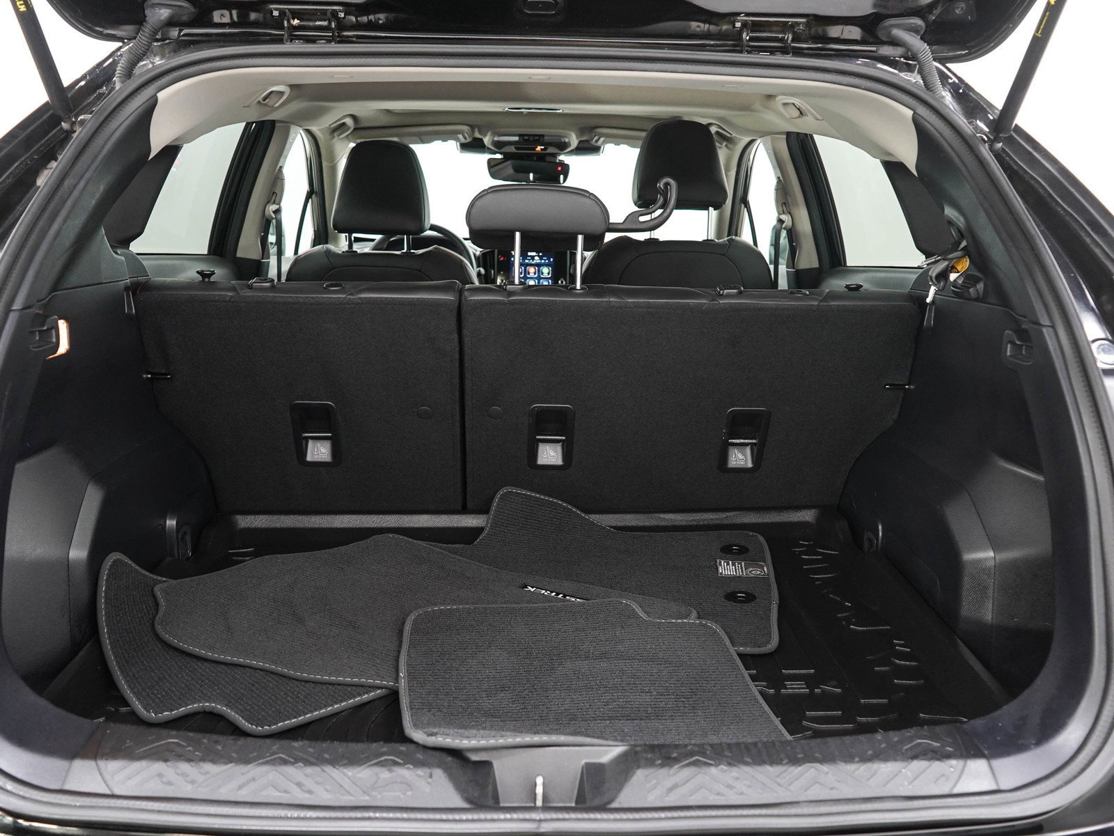 Used 2024 Crystal Black Pearl Subaru Limited image 9