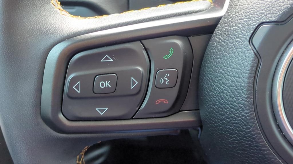 Used 2024 White Jeep Sport S image 19