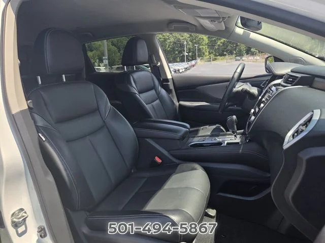 Used 2021 White Nissan SL image 17