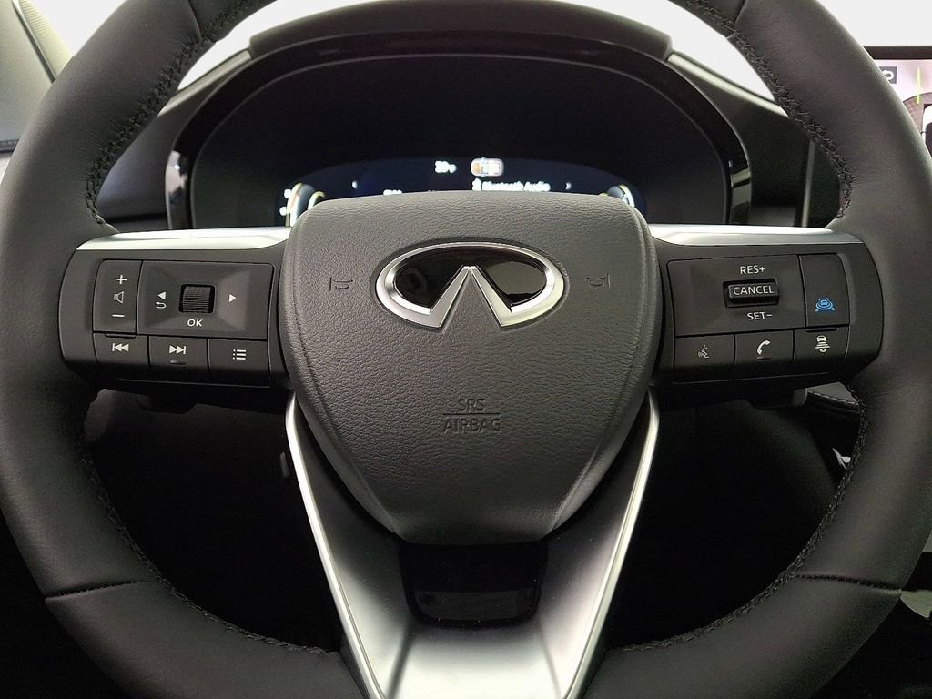 Certified Used 2026 Graphite Shadow INFINITI LUXE image 16