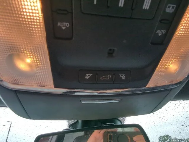 Used 2015 Black Jeep High Altitude image 24