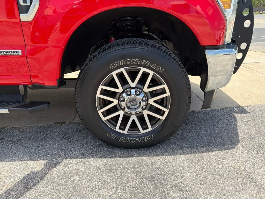 Used 2017 Red Ford Lariat image 9