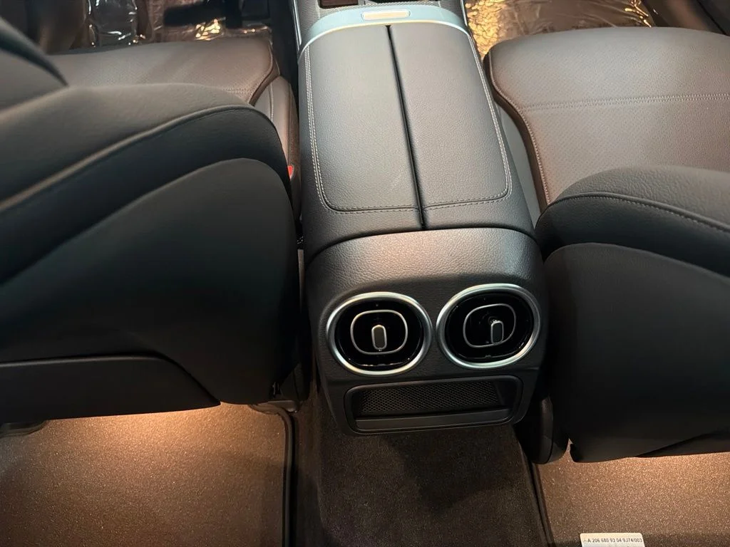 New 2026 White Mercedes-Benz C 300 image 22