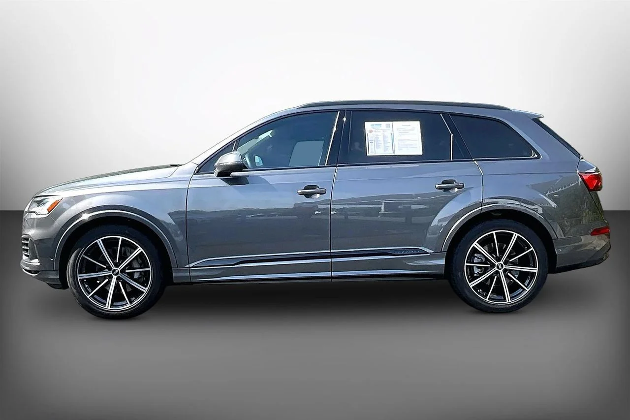Certified Used 2024  Audi 55 Prestige image 5