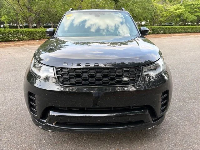 Used 2024  Land Rover Dynamic SE image 8
