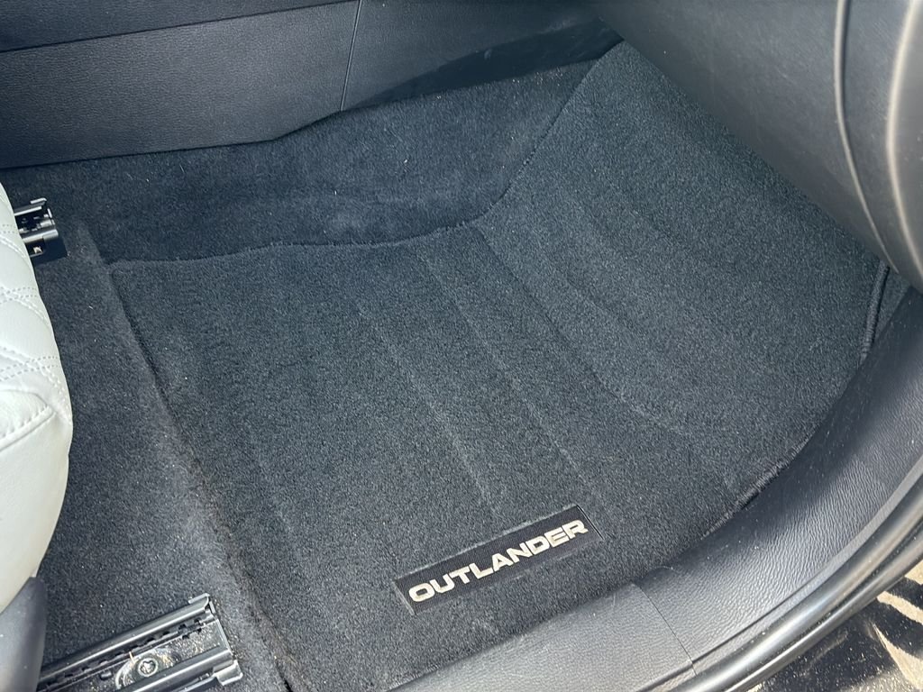 2023 Mitsubishi Outlander SEL - Photo 33
