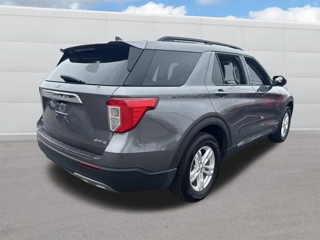 Used 2022 Gray Ford XLT image 11