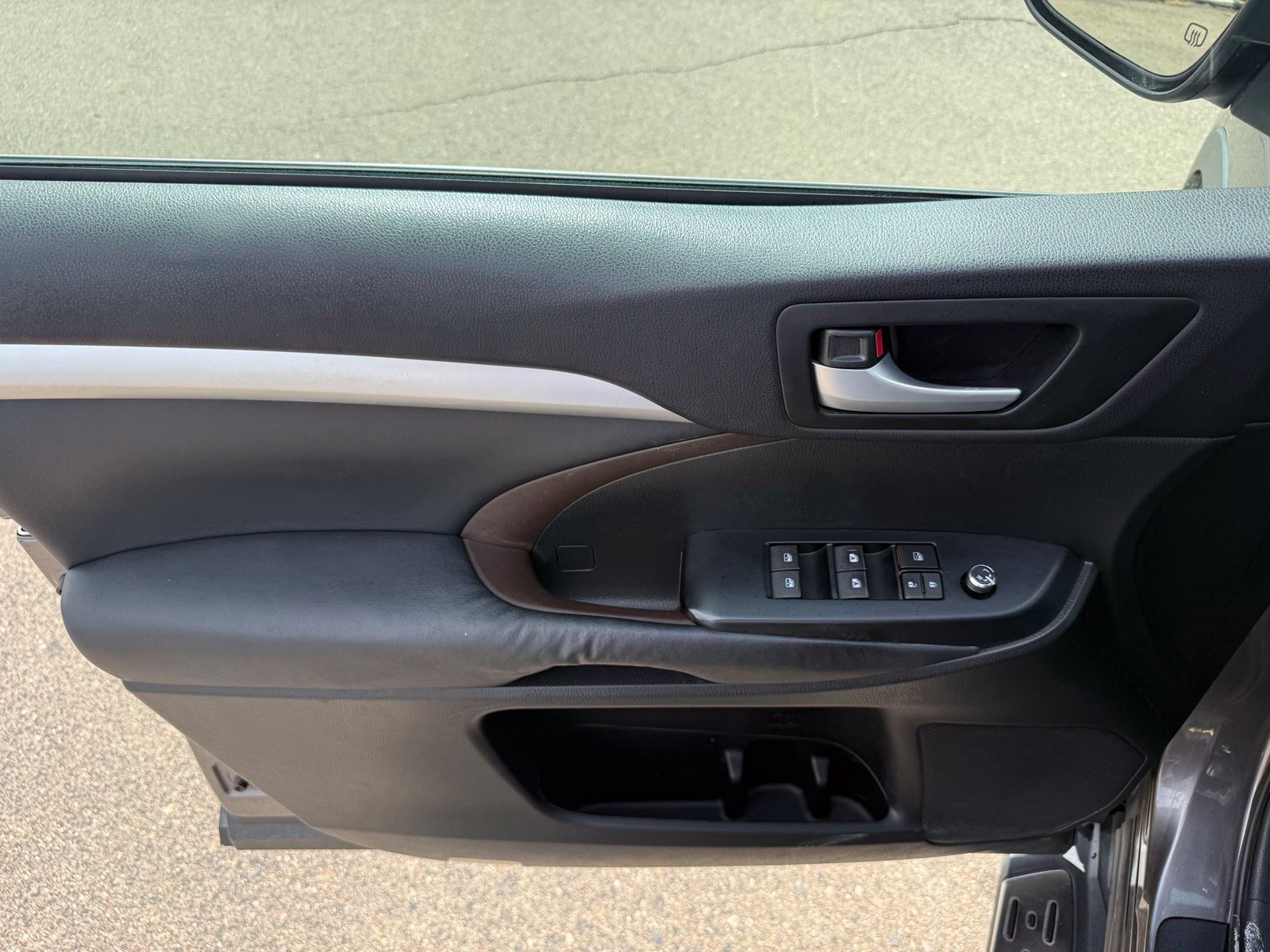 2014 Toyota Highlander XLE - Photo 12