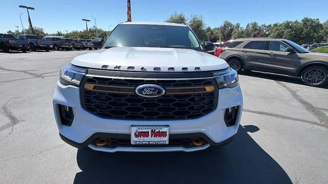 New 2026 Space White Metallic Ford Tremor® image 8