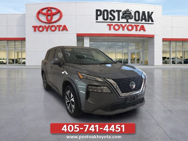 Used 2021 Gray Nissan SV image 7