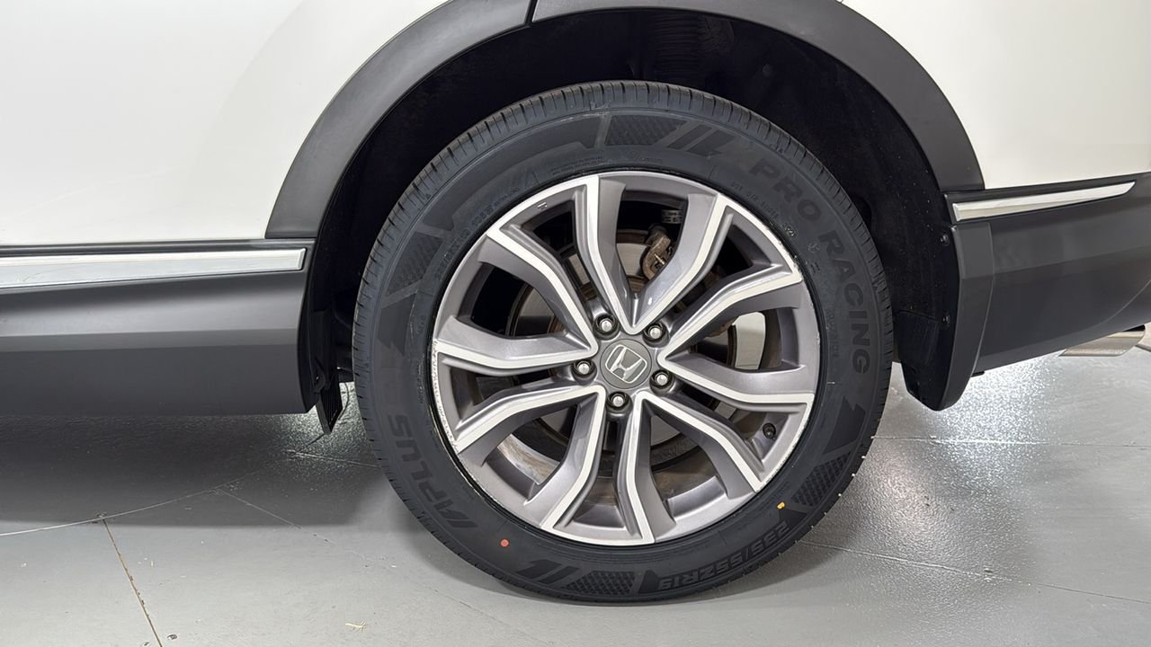 Used 2021 White Honda Touring image 23