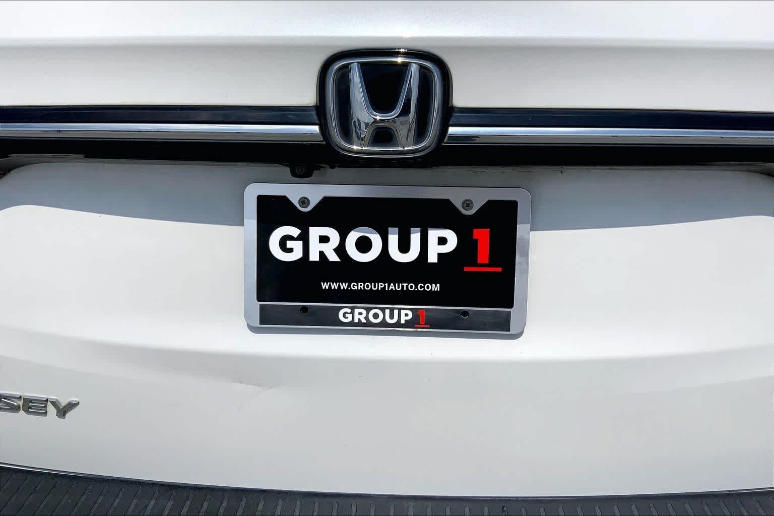 Used 2021 Platinum White Pearl Honda EX-L image 10