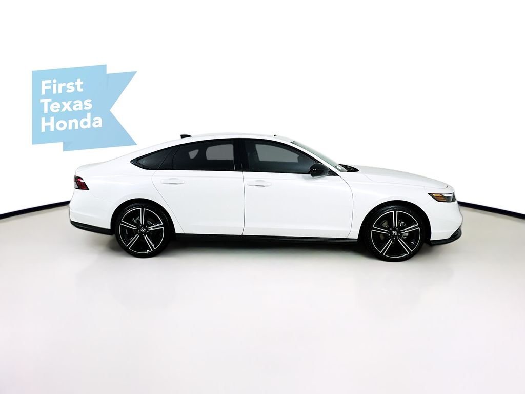 New 2026 Platinum White Pearl Honda SE image 9