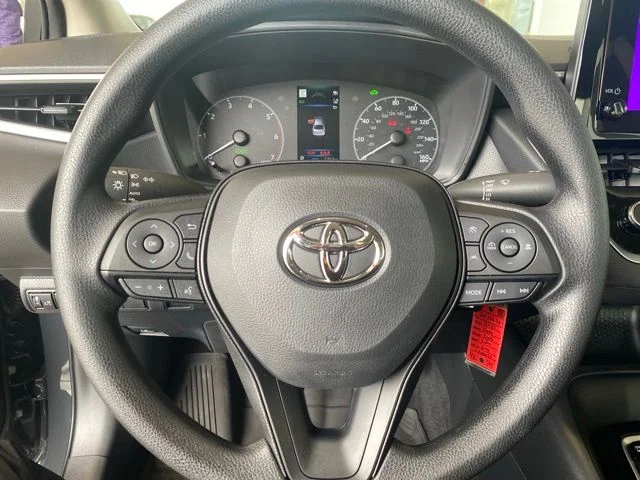Certified Used 2025  Toyota LE image 19