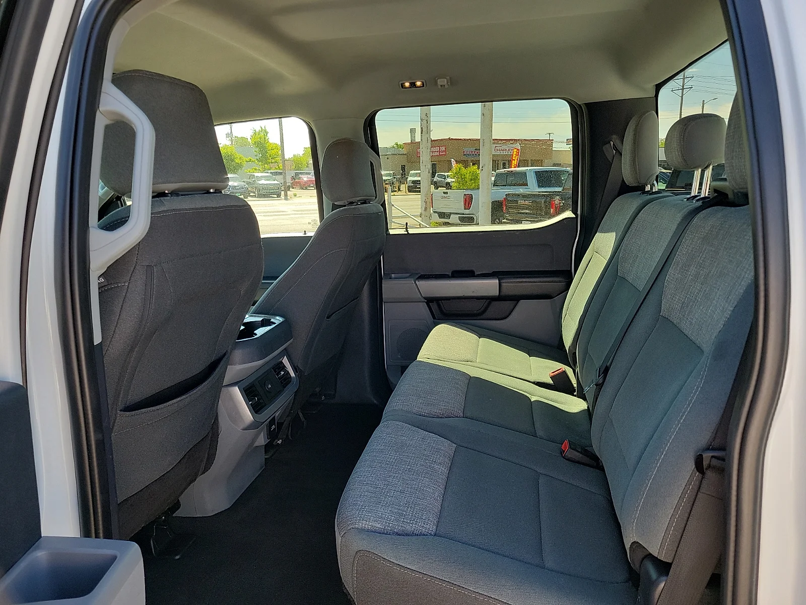 Certified Used 2025 Oxford White Ford XLT image 16