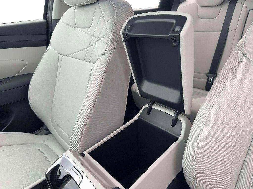 New 2026 White Hyundai SE AWD image 18