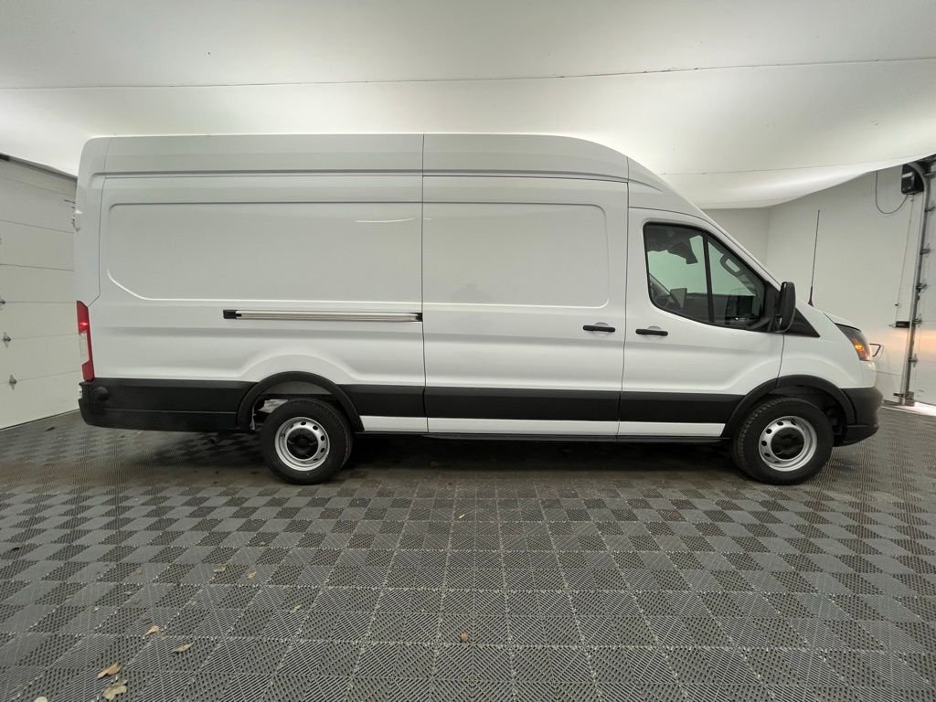 New 2026 White Ford Base image 6