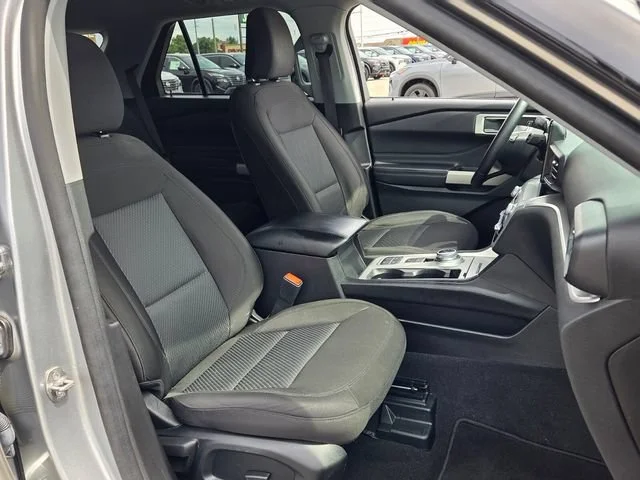 Used 2023 Silver Ford XLT image 18