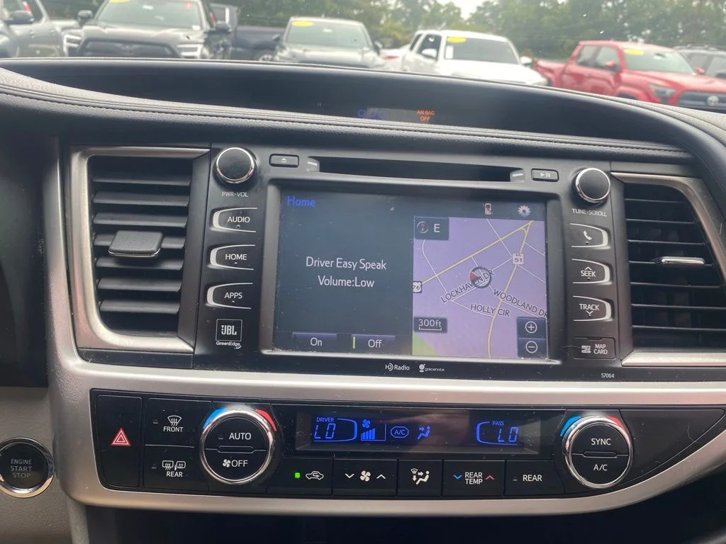 Used 2015 Gray Toyota Limited image 23