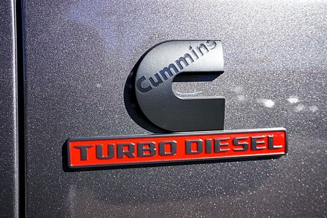 New 2026 Granite Crystal Metallic Clear-Coat Exterior Paint RAM Laramie image 12