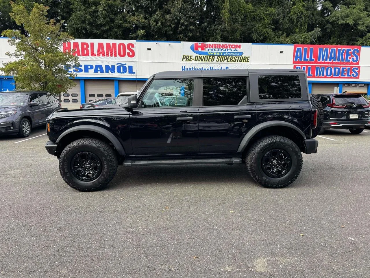 Used 2022 Shadow Black Ford Wildtrak image 5
