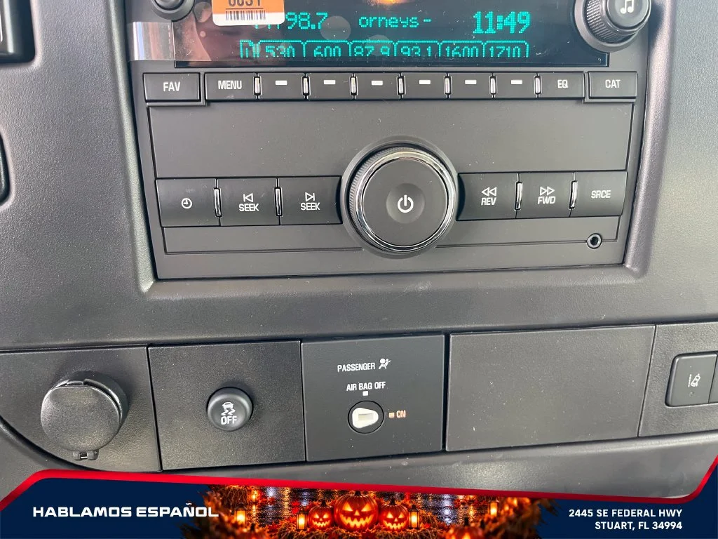 2026 GMC Savana Cargo Work Van - Photo 21