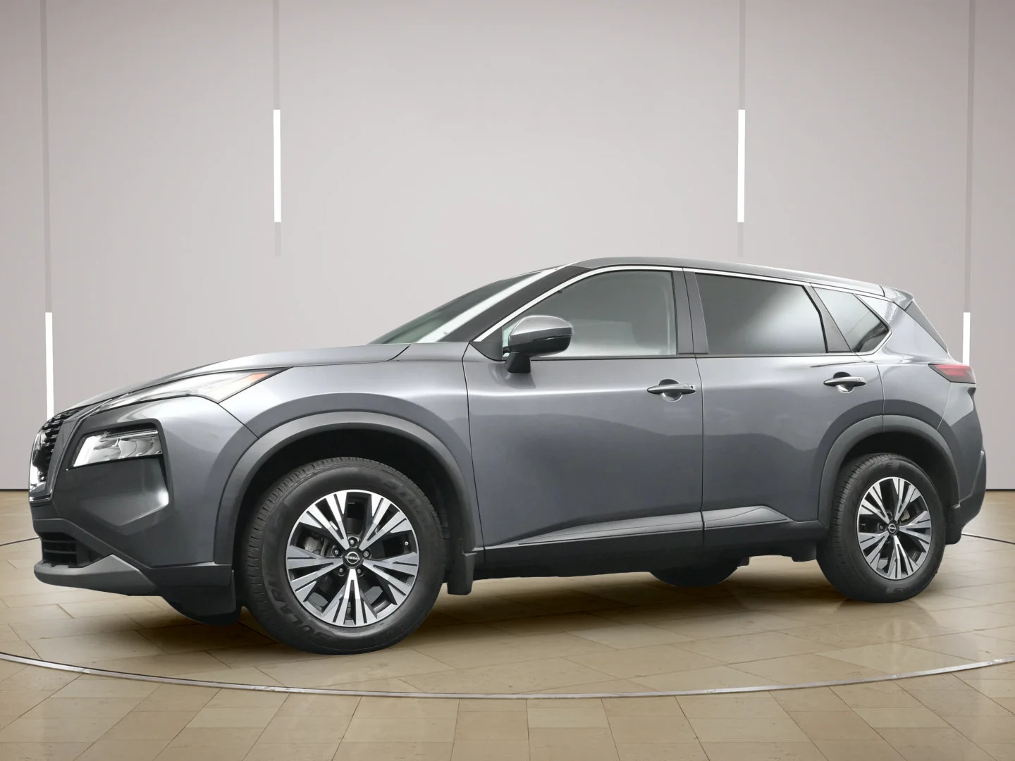 Certified Used 2022 Gun Metallic Nissan SV image 22