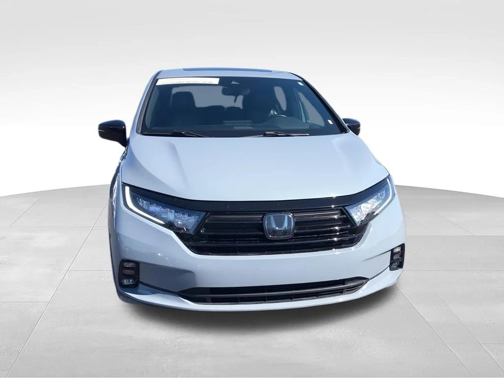 Used 2024 Gray Honda Sport image 3