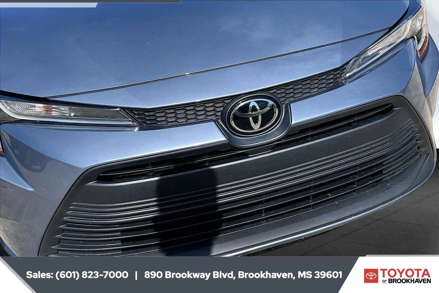 Used 2023 Celestite Toyota LE image 21