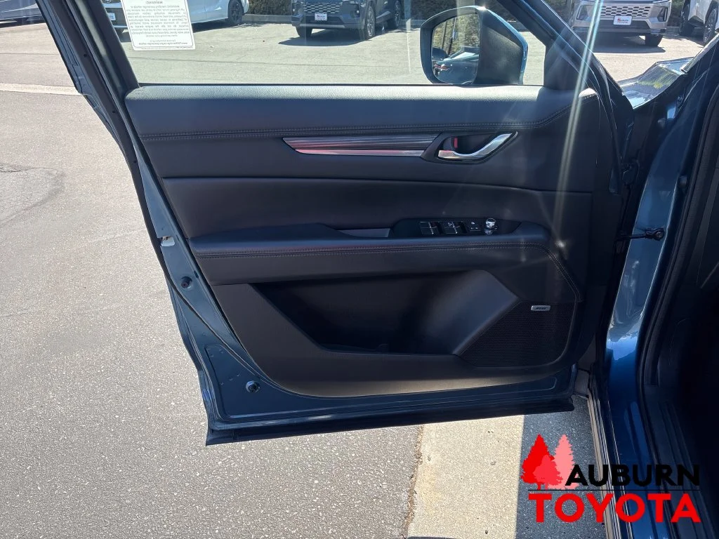 Used 2017 Eternal Blue Mica Mazda Grand Touring image 9